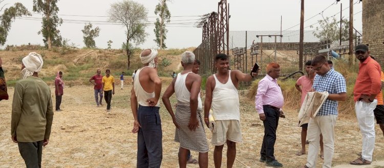 Raibareli-बीडीओ ने मौके पर जाकर ग्रामीणो की समस्याओं का कराया निस्तारण