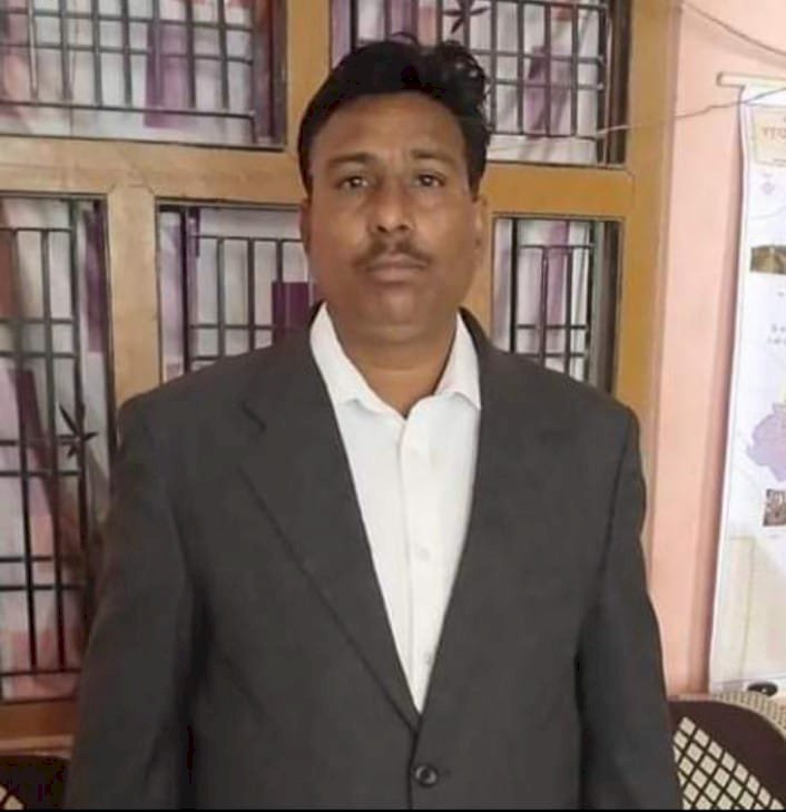 Raibareli-उपनिबंधन कार्यालय में महादेव यादव का गजब का सिस्टम