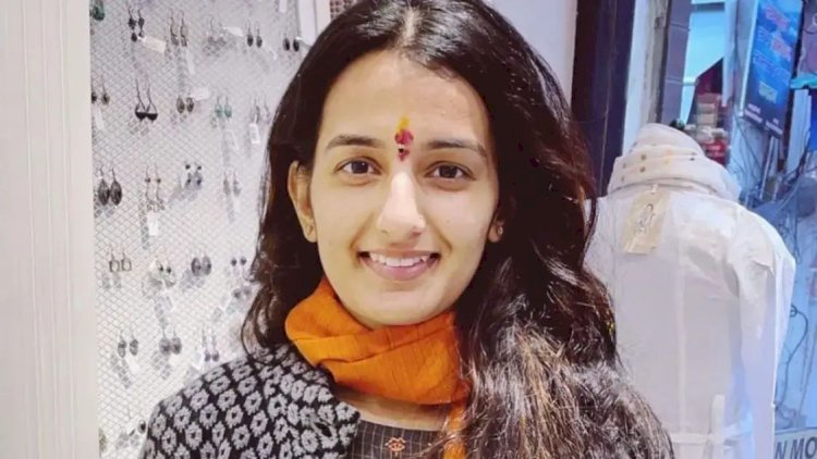 SDM संगीता राघव सर सर कहती रही.....फ़ोन करने वाला करता रहा बातचीत में अभद्र भाषा का इस्तेमाल