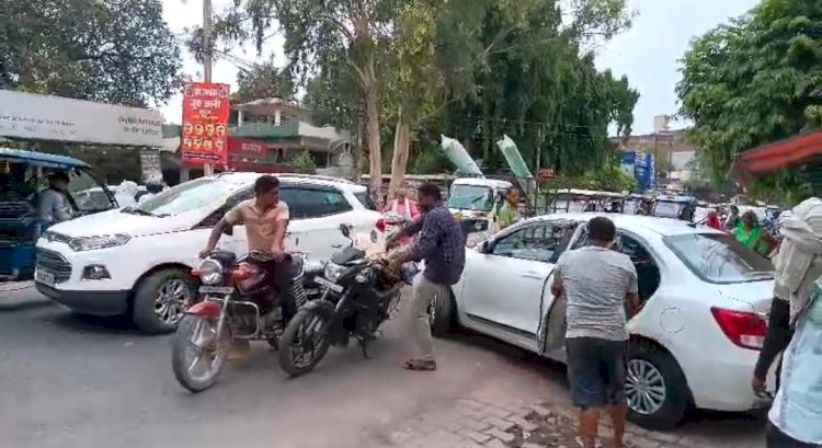 Raibareli-यातायात व्यवस्था को नहीं सुधार पा रहे हैं यातायात प्रभारी