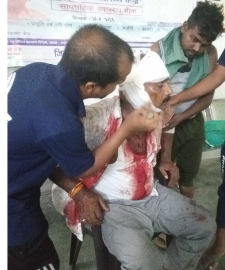 रायबरेली-टोल प्लाजा पर युवकों का उत्पात , पथराव में एक कर्मचारी घायल 