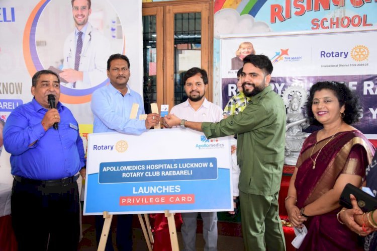 Raibareli-राइजिंग चाइल्ड स्कूल में अपोलो हॉस्पिटल के स्वास्थ्य शिविर में चार सौ मरीज़ हुए लाभान्वित