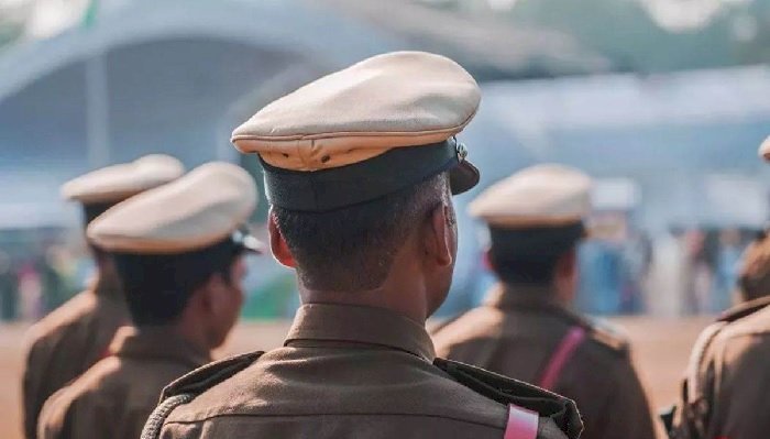 पुलिस भर्ती परीक्षा के लिए प्रशासन ने दो दिन की छुट्टी का किया ऐलान, इंटरमीडिएट तक के स्कूल रहेंगे बंद