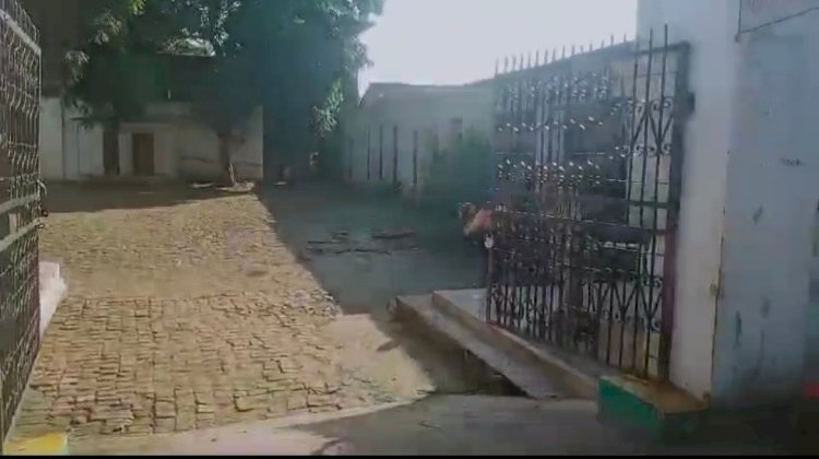 Raibareli-शिक्षको की लापरवाही छात्रों पर पड़ रही भारी