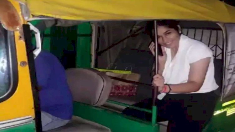 'सुनसान रास्ते में अकेली खड़ी हूं...' हेल्प के लिए आया लड़की का कॉल, पुलिस पहुंची तो देखकर रह गई अवाक