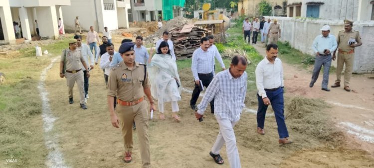 Raibareli-प्रमुख सचिव परिवहन ने पुलिस लाइन परिसर में निर्माणाधीन आवासीय भवन का किया निरीक्षण