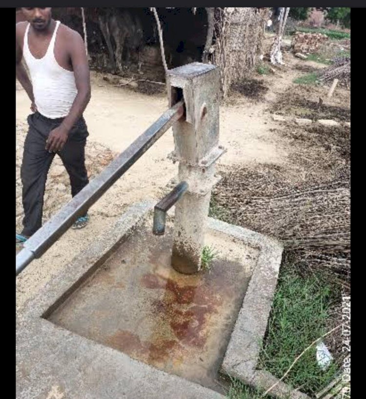 रायबरेली-अंधेर नगरी-हैंड पाइप मरम्मत में खर्च कर डाले साढ़े तीन लाख , फिर भी नहीं मिल रहा जल,,,, 