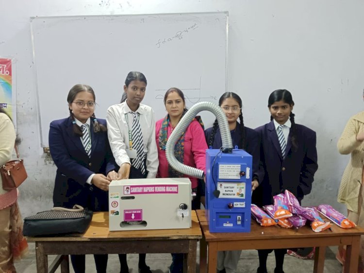 रायबरेली-स्वच्छता अभियान एवं मासिक धर्म के समय में चलाया गया साफ सफाई का जागरूकता अभियान