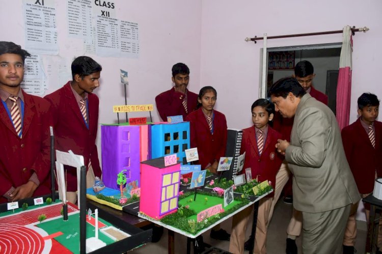 रायबरेली -महावीर स्टडी इस्टेट सीनियर सेकेंडरी कॉलेज में विज्ञान प्रदर्शनी का किया गया आयोजन 