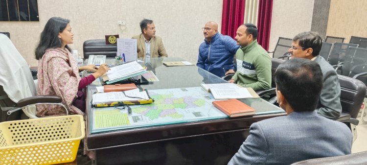 डीएम की अध्यक्षता में जनपद स्तरीय खेल आयोजन समिति की बैठक सम्पन्न