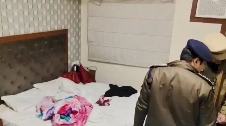 वाराणसी में 13 दिसंबर से फुरकान के साथ होटल में रह रही थी युवती, अचानक तीसरे फ्लोर से नीचे गिरी, हुआ क्या?