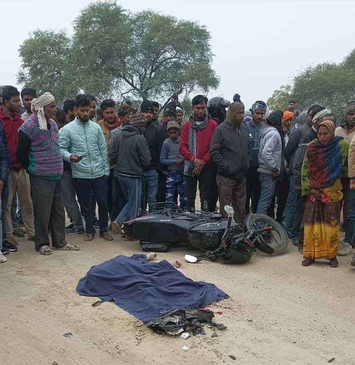 रायबरेली-तेज रफ्तार डंफ़र ने बाइक को मारी टक्कर , बहन की मौत , भाई घायल