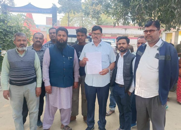 रायबरेली-साप्ताहिक बंदी का पालन न करने पर व्यापारी संगठन ने की शिकायत,,, 