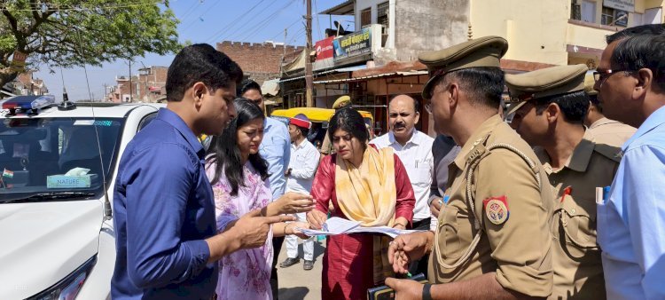 रायबरेली-डीएम ने सेतु निगम द्वारा निर्माणाधीन फ्लाई ओवर का निरीक्षण कर दिए आवश्यक निर्देश