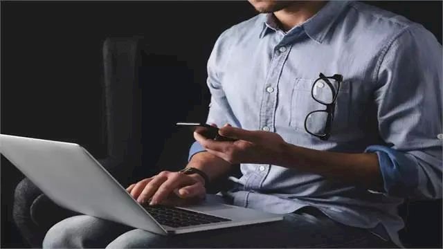 पत्नी ने शारीरिक संबंध बनाने के लिए पति के सामने रखी प्रतिदिन 5000 रुपये की डिमांड, शर्तें पूरी नहीं हुई तो....