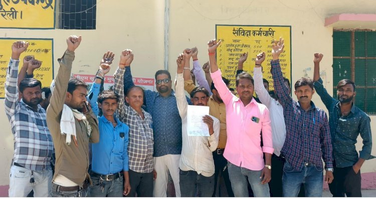 रायबरेली-वायरल विडियो से नाराज़ संविदाकर्मचारियों ने अधिशाषी आधिकारी को सौपा ज्ञापन, नहीं हुई कार्यवाई तो देगे धरना,,,,,,  