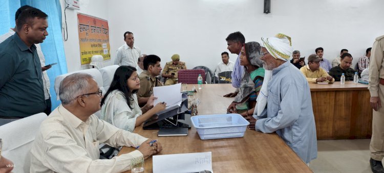 रायबरेली में डीएम की अध्यक्षता में सम्पूर्ण समाधान दिवस का आयोजन