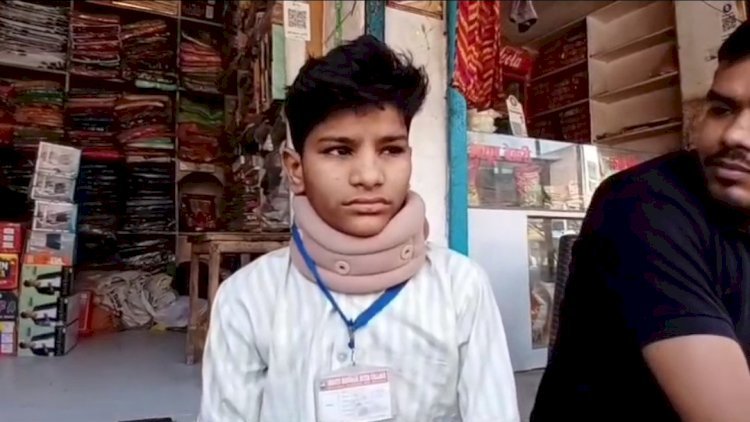 रायबरेली में टीचर ने छात्र को क्लास में दी थर्ड डिग्री