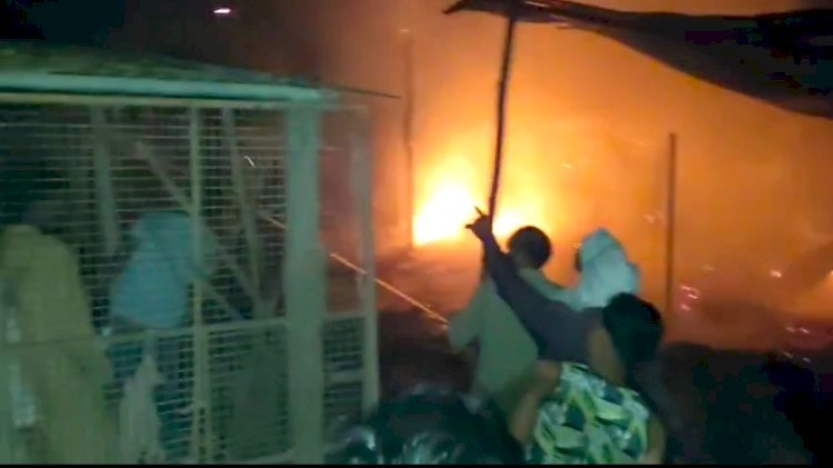 रायबरेली - मंडी समिति परिसर में लगी भीषण आग