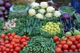 रायबरेली-मौसम का बिगड़ा मिजाज , आम समेत सब्जियों  पर छाया संकट,,, 