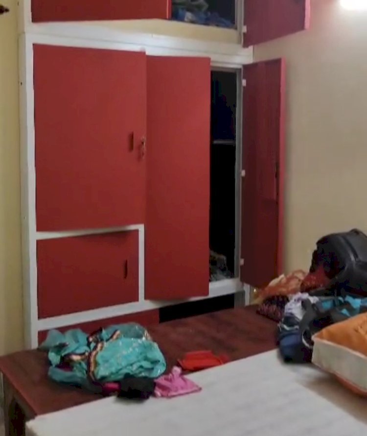 रायबरेली-चोरी की घटनाओं पर अंकुश नही लगा पा रही है लालगंज पुलिस,आधा दर्जन से अधिक मकानों में की चोरी