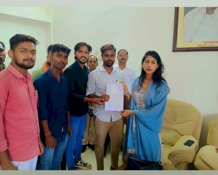 रायबरेली-7 साल से नहीं निकली पीएसी-जेलवार्डर भर्ती, युवाओं ने विधायक को सौंपा ज्ञापन,