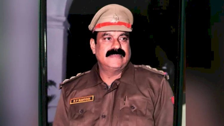 साहब जिस थाने में थे कोतवाल, वहीं बन गए 'मुजरिम'. इंस्पेक्टर समेत 3 पर FIR, जानें मामला