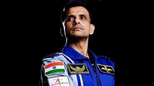 किताबों से अंतरिक्ष तक का सफर, कितने पढ़े लिखे हैं शुभांशु शुक्ला? जानिए उनकी क्वालिफिकेशन