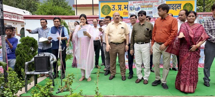 रायबरेली-स्कूलों के नए सत्र की शुरुआत, जिलाधिकारी ने बच्चों का स्वागत करते हुए दी बधाई