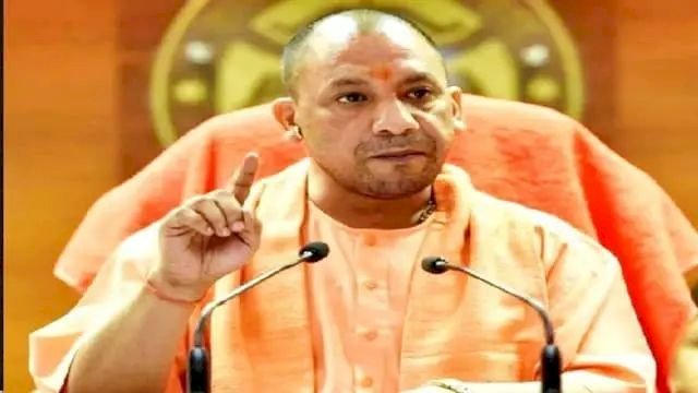 यादव-मुस्लिम के खिलाफ अभियान के आदेश से योगी नाराज, पंचायती राज के संयुक्त निदेशक निलंबित