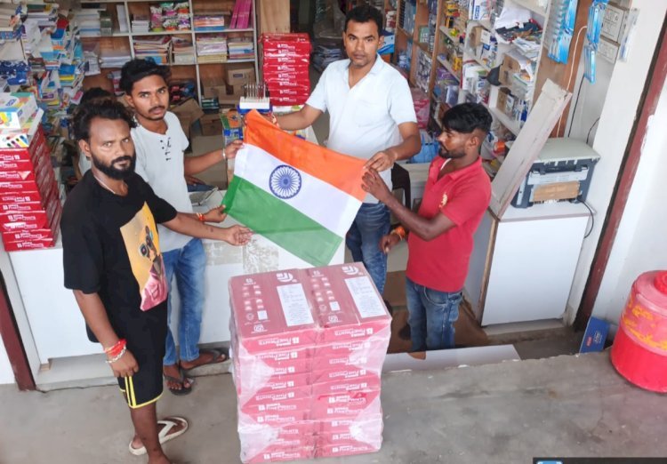 रायबरेली-ऊंचाहार नगर के एक हजार भवनों में फहराएगा तिरंगा , नगर निकाय पहुंचा रहा ध्वज