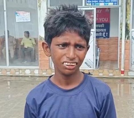 रायबरेली-सब्जी मंडी परिसर में जेब से रुपए निकालते एक धरा गया , दूसरा फरार 