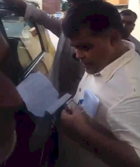 रायबरेली- सचिव सीतांशु प्रकाश का वायरल वीडियो पर डीडीओ का एक्शन,निलंबित