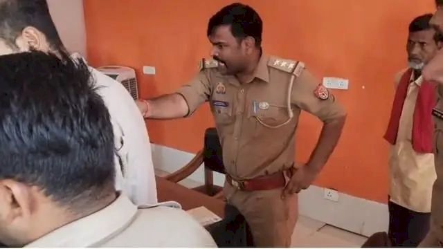 ऐसी नौकरी की ऐसी की तैसी करता हूं...,बजरंग दल कार्यकर्ताओं पर फूटा थानेदार का गुस्सा