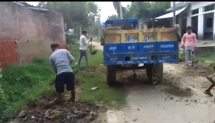 रायबरेली-ग्रामीणों का आरोप डलमऊ बीडीओ शिकायत पर नही दे रहे ध्यान