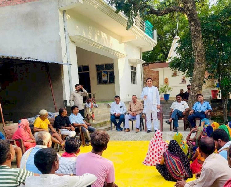 रायबरेली-देश को बचाने के लिए जननायक राहुल गांधी जी के हाँथो को मजबूत करें-अतुल सिंह