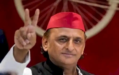 संजय निषाद की BJP से तनातनी के बीच अखिलेश यादव ने चली चाल, कर दिए बड़े वादे