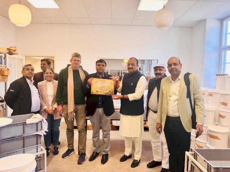 राज्य मंत्री (स्वतंत्र प्रभार) दिनेश प्रताप सिंह ने डेनमार्क की राजधानी कोपेनहेगन में किया दौरा