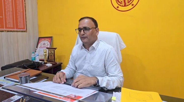 रायबरेली: किताबें बेचने पर प्रधानाध्यापक निलंबित