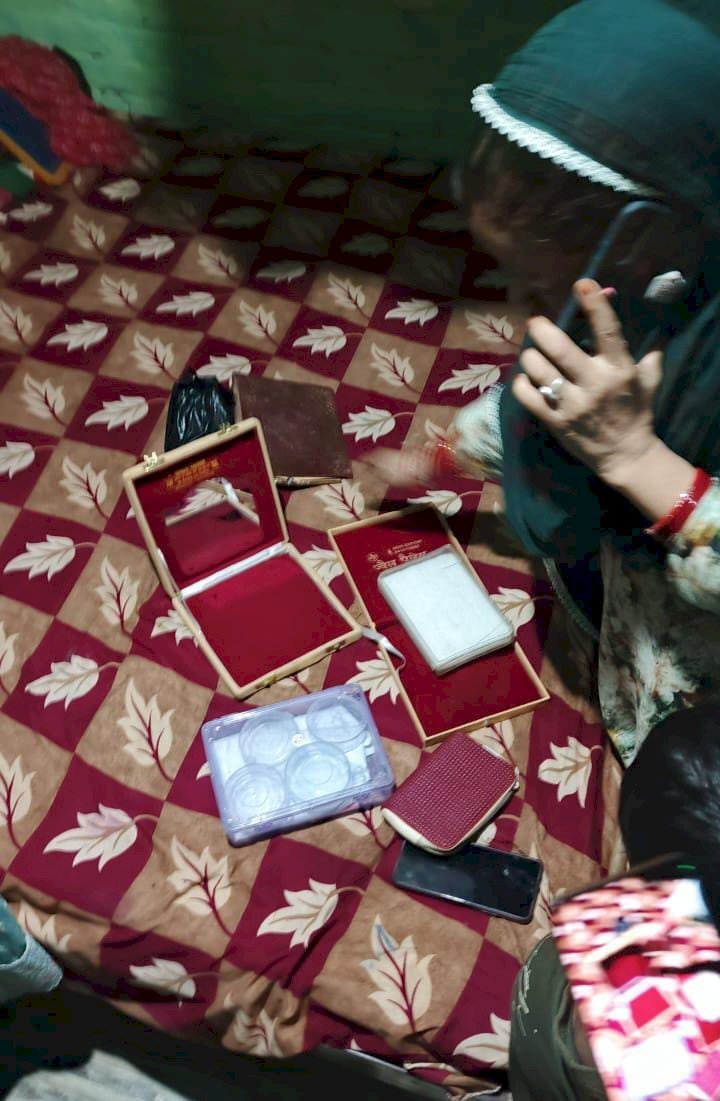 रायबरेली-ऊंचाहार कानपुर राजमार्ग किनारे बने तीन घरों को अज्ञात चोरों नें निशाना, पुलिस के हाथ खाली,,,, 