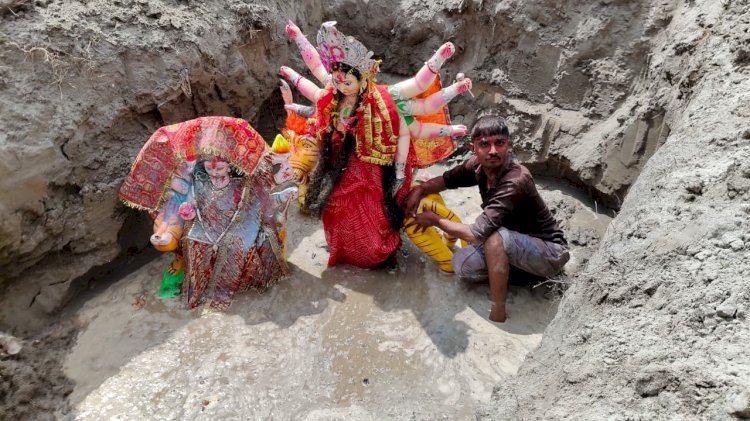 रायबरेली-ग्राम सभा कूड़ा चक शगुन पूर  व बासी पारान एक साथ हुआ विसर्जन