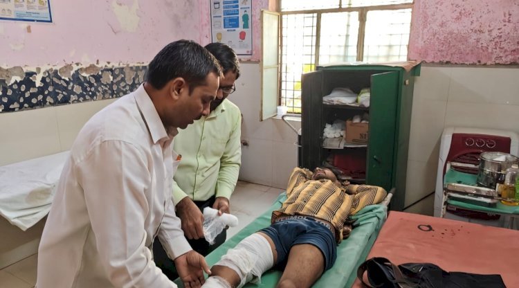 रायबरेली - दो बाइको की आमने-सामने टक्कर में एक घायल, जिला अस्पताल रेफर