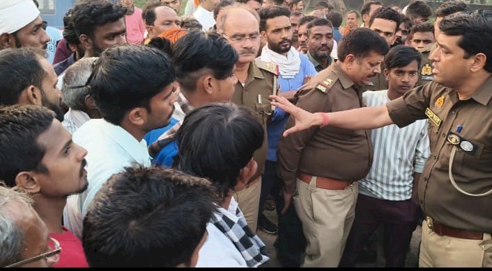 रायबरेली - शव रखकर सड़क जाम, परिजनों ने लगाई न्याय की गुहार 