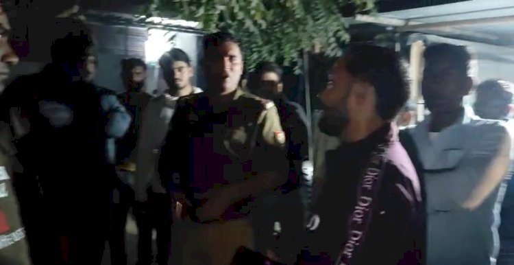 रायबरेली-अज्ञात ट्रैक्टर की टक्कर से एक बाईक पर सवार तीन लोग घायल