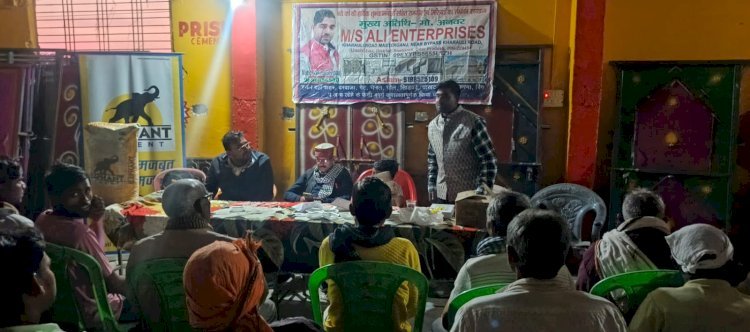 रायबरेली- एलीफेंट सीमेंट कम्पनी ने राज मिस्त्रियों को सम्मानित किया,,,? 