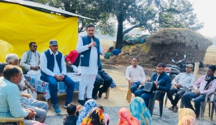 रायबरेली-आवारा पशुओं से क्षेत्र की जनता परेशान-अतुल सिंह 