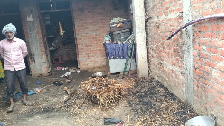 रायबरेली - अज्ञात कारणों से लगी आग, गृहस्थी जलकर खाक