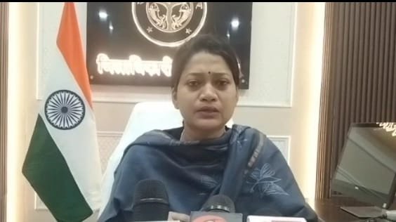 रायबरेली - 178 ग्राम पंचायतों में डिजिटल लाइब्रेरी की होगी स्थापना: डीएम