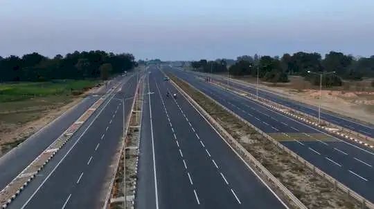 UP का एक और Expressway, जिसने आसान बना दी रायबरेली से प्रयागराज की राहें; आधी हुईं दूरियां
