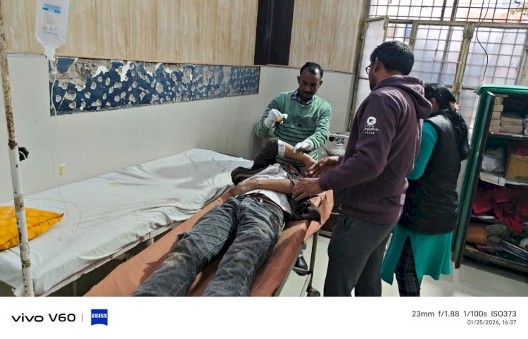 रायबरेली-साइकिल सवार को बचाने के चक्कर में बाइक सवार छात्र हुआ गंभीर रूप से घायल, रेफर